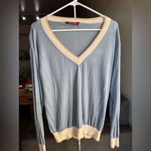 MaxMara Light Blue and Cream V-Neck Sweater size M